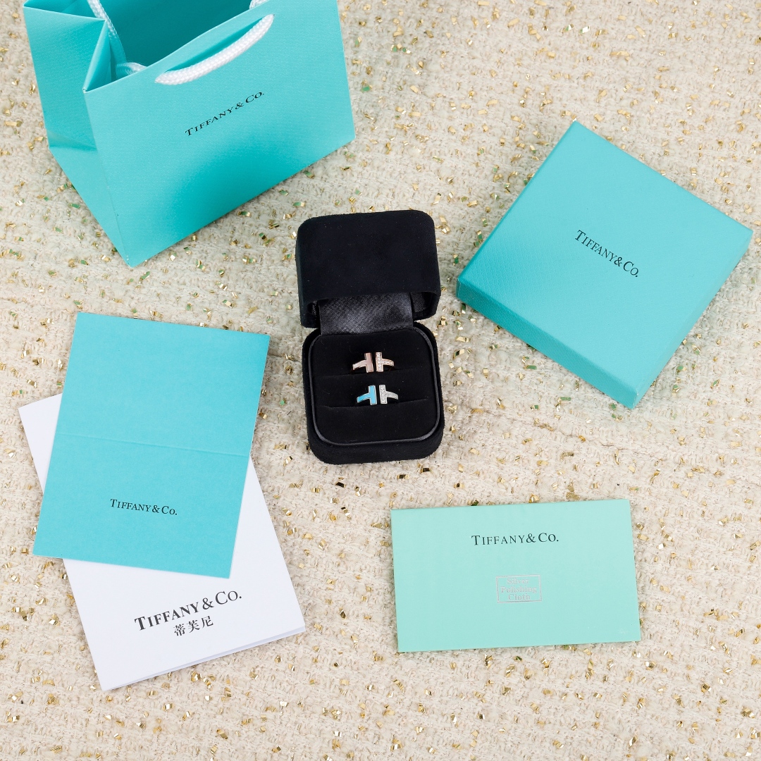 【我们出品】双T带钻戒指    zp🆕17000+   认准唯一一家真正购入珠宝类zp🆕开发的，可订做1
