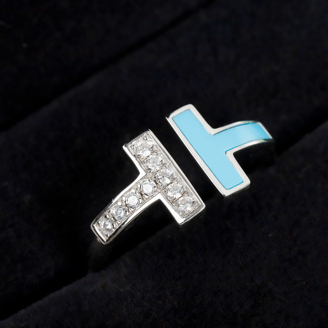 【我们出品】双T带钻戒指    zp🆕17000+   认准唯一一家真正购入珠宝类zp🆕开发的，可订做1