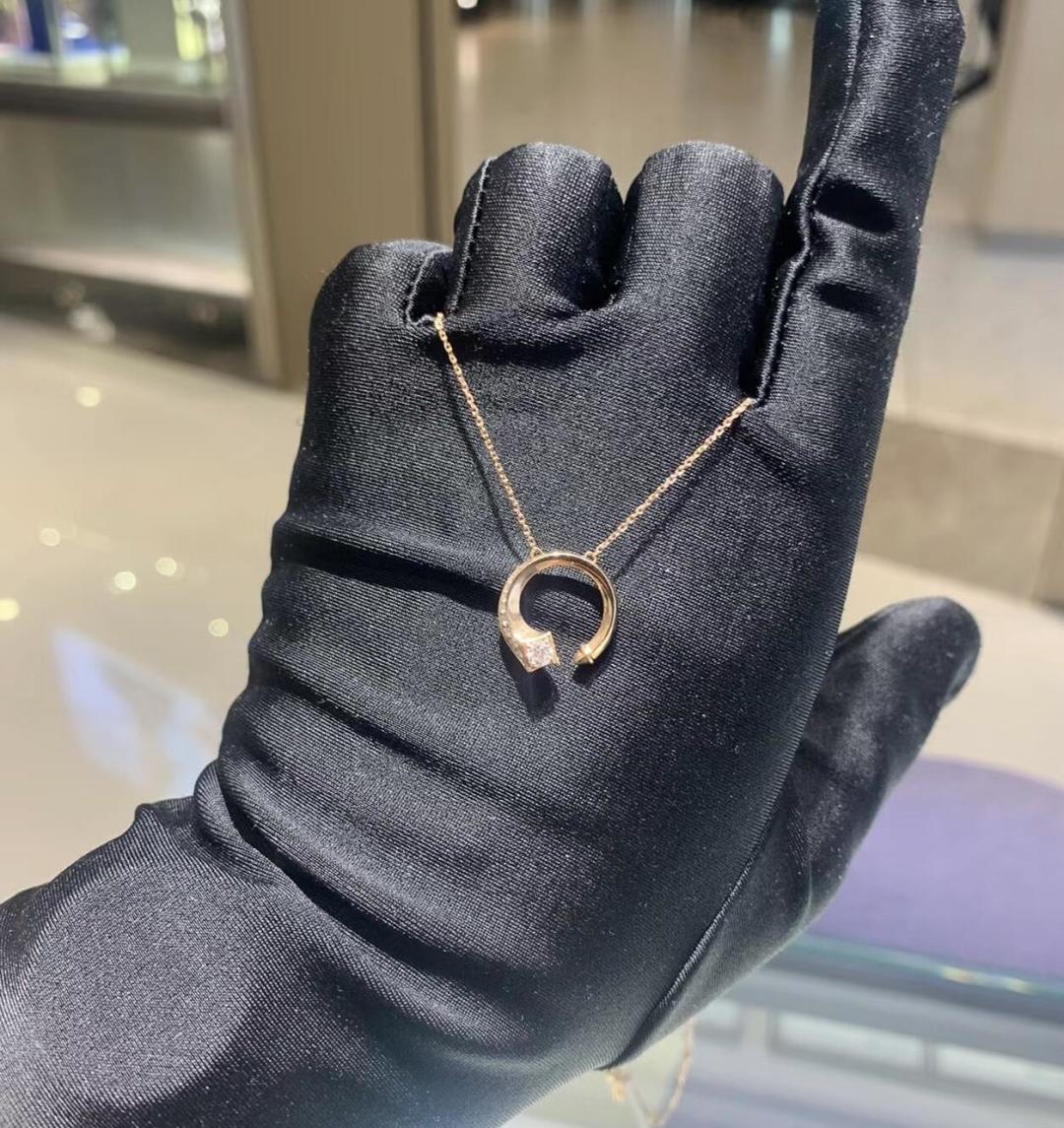 “Forevermark Avaanti-Hong Jewelry Series: Timeless Elegance in Gold and Silver” - 图片 8