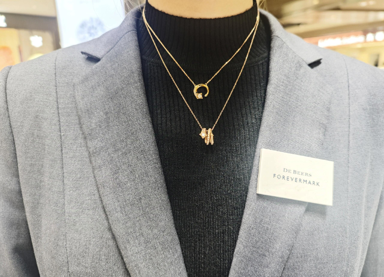 “Forevermark Avaanti-Hong Jewelry Series: Timeless Elegance in Gold and Silver” - 图片 9