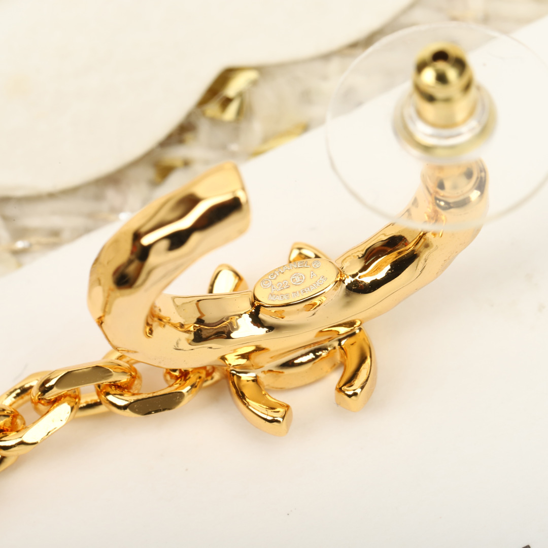 【我们出品】zp🆕6300，认准真正购入zp🆕开发的，

【Chanek双C流苏耳夹】本来以为很容易做，