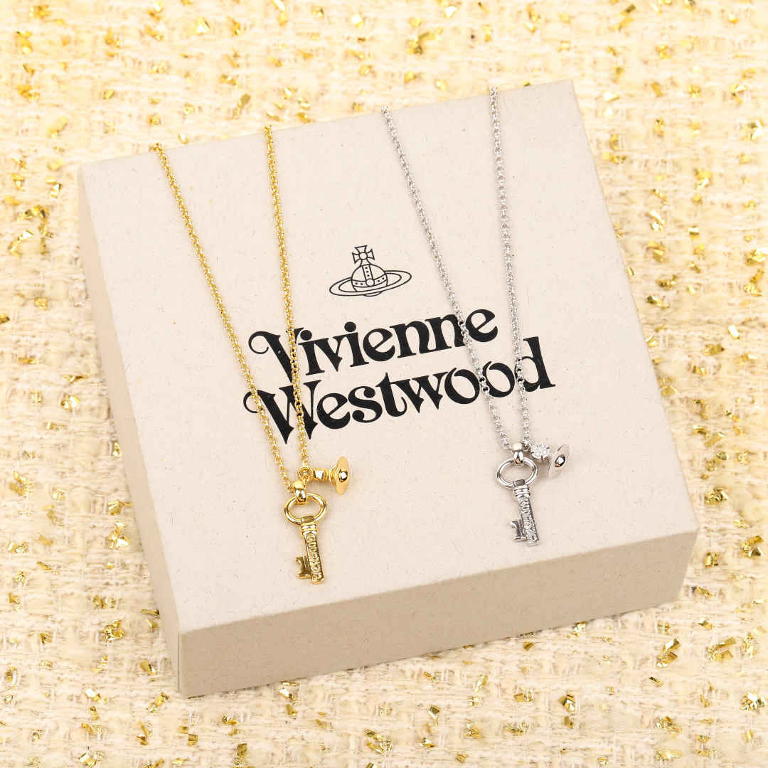 【我们出品】

【Vivienne Westwood】宝宝，什么是快乐星球，来，这就是快乐星球！超爱的钥