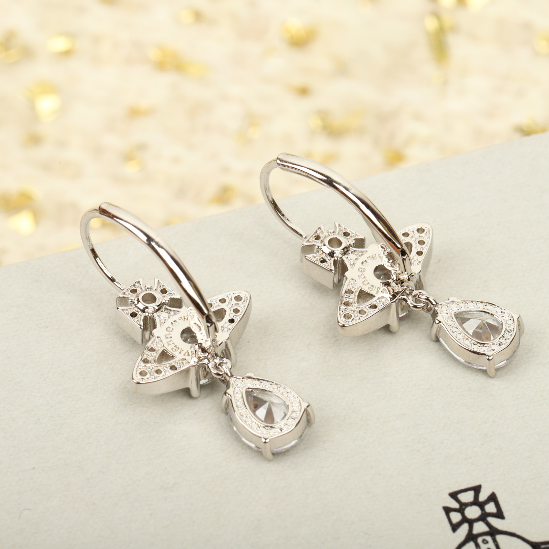 【我们出品】❗️

【水滴宇宙耳钩】宝宝，什么是快乐星球，来，这就是快乐星球！绝美土星耳钩，玫瑰金/银两