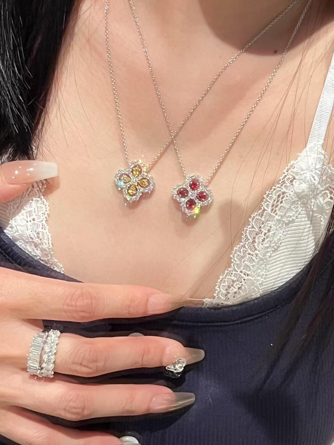 HW Family’s Diamond Loop Garden Series: Legendary Design in 18K Real Gold - 图片 3