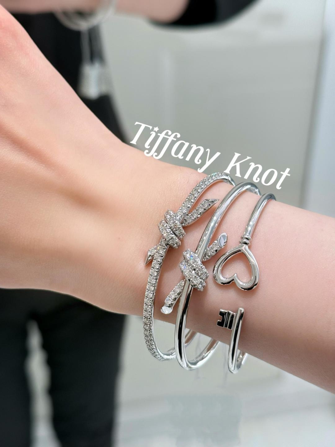 Tiffany Knot Bracelet: Symbol of Love and Elegance in Gold and Silver - 图片 4