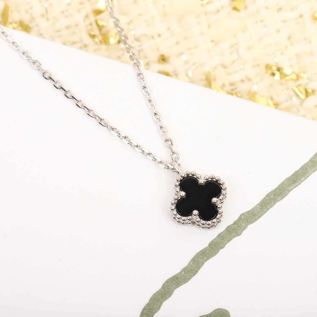 【我们出品】mini项链 zp🆕 10000➕，认准唯一一家真正购入珠宝类zp🆕开发的，可订做真金真钻版