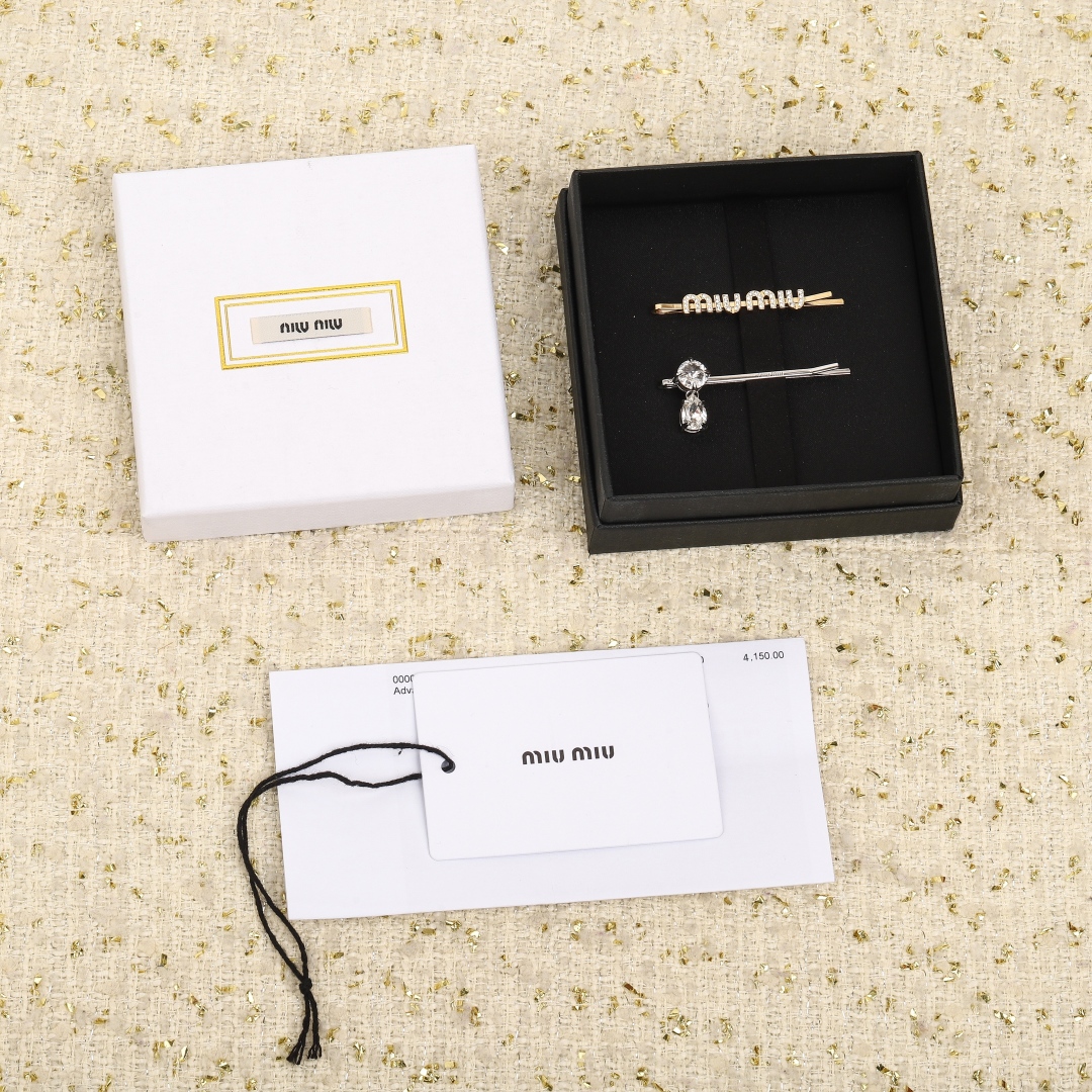 “High-Volume Consulting Service: Customized Beauty and Diamond Accessories for a Perfect Look”