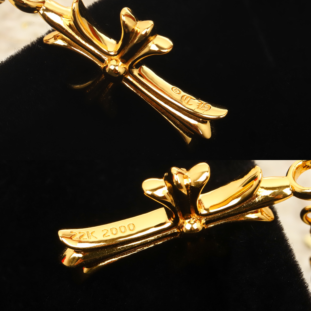 【我们出品】双十字架项链 ，可订做真金真钻，只做对版zP🆕真金货，Pk市面各种金货❗️

双十字架项链z