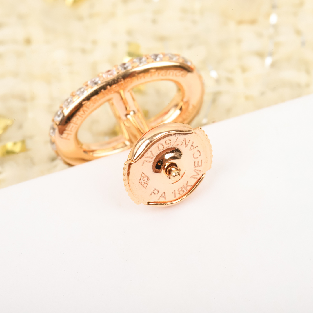“P7000 Cute Pig’s Nose Earrings: 925 Silver, Platinum Plated, Diamond Accents” - 图片 9