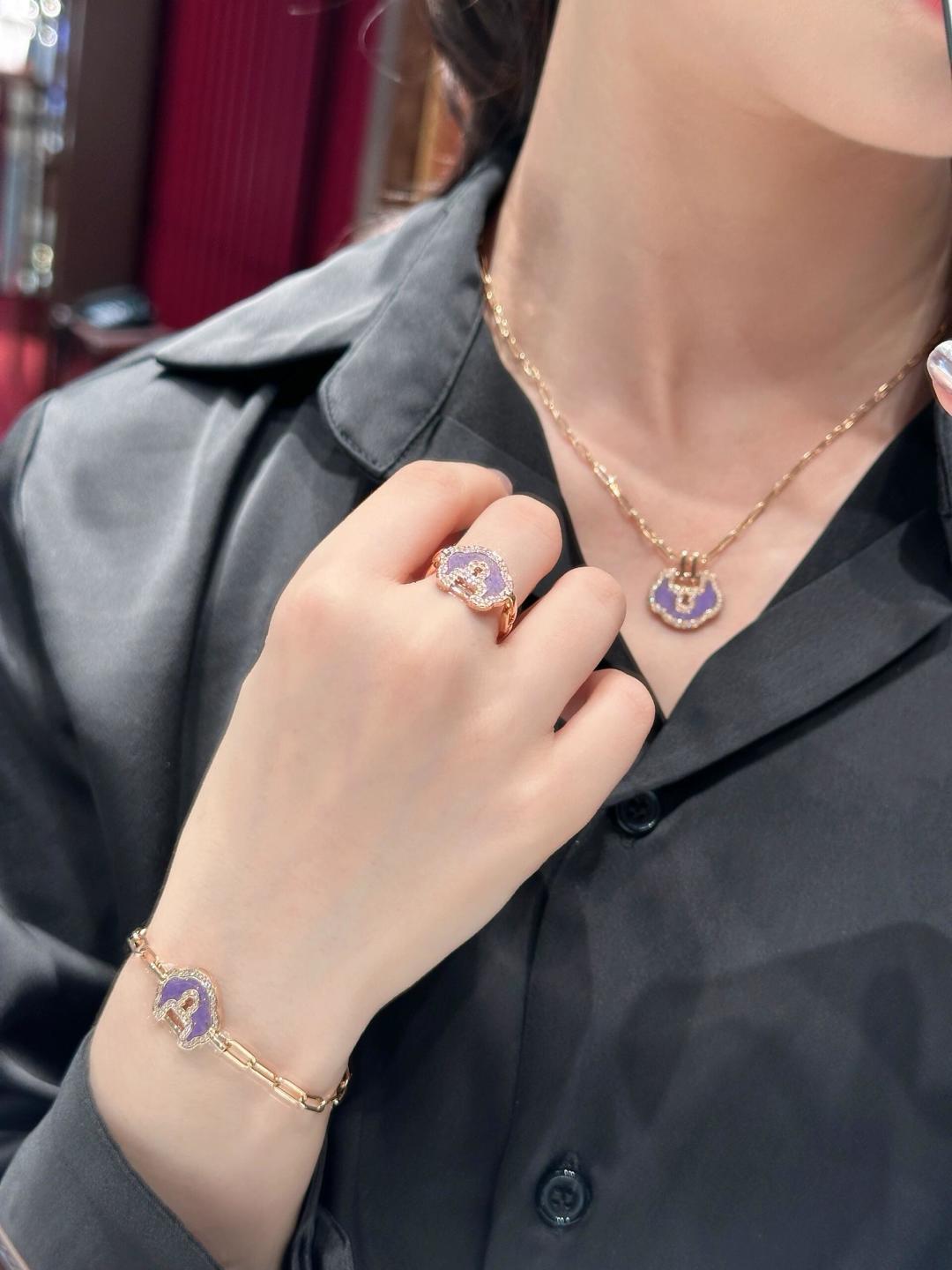 Title: “Petite Yu Yi Series: Real Gold Diamond Jewelry with Emotional Meaning” Summary: Order real gold diamond jewelry from Petite Yu Yi series symbolizing eternal love and fashion. - 图片 8