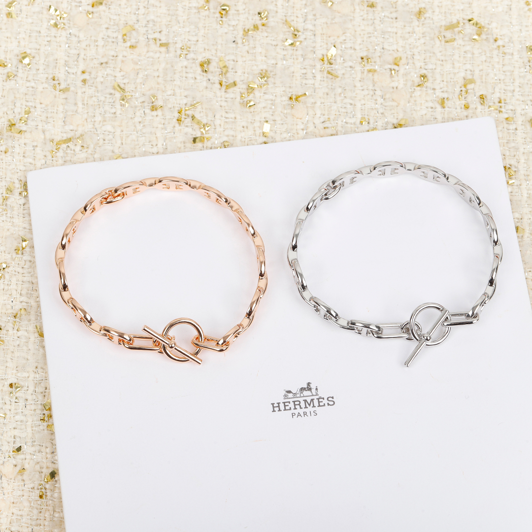 “Chaînd `ancre: Motor-inspired Jewelry Collection with Anchored Design” - 图片 2