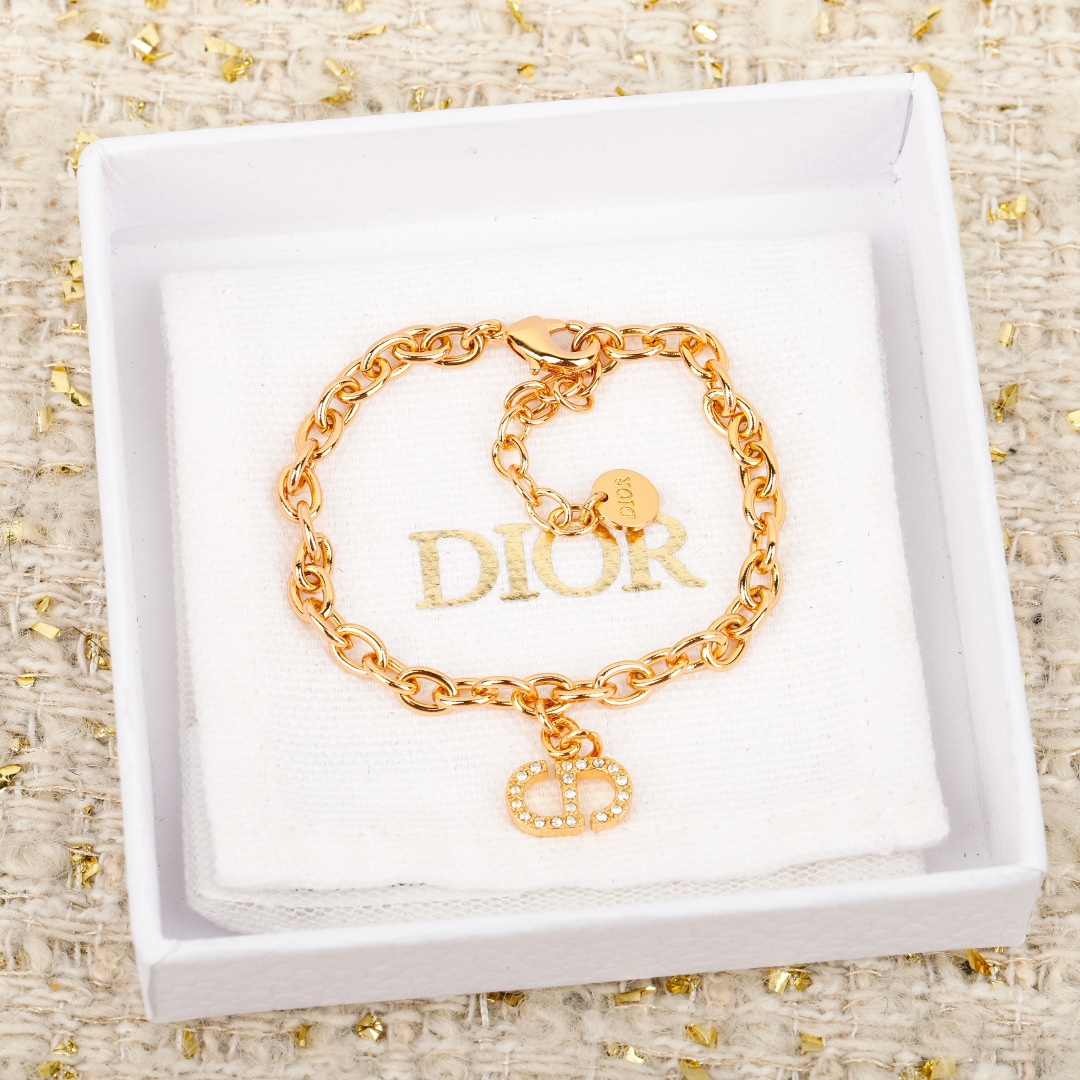 Dior CD Armband met Kristallen - Klassiek en Elegant Design