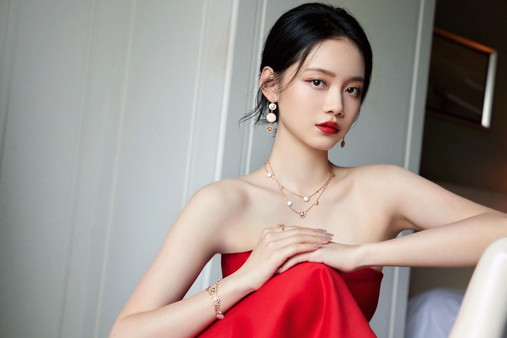 Elegant Rose Gold Jewelry Set: Necklace, Earrings, Ring, and Bracelet 9 cmp i1755534200442 2394 0 7