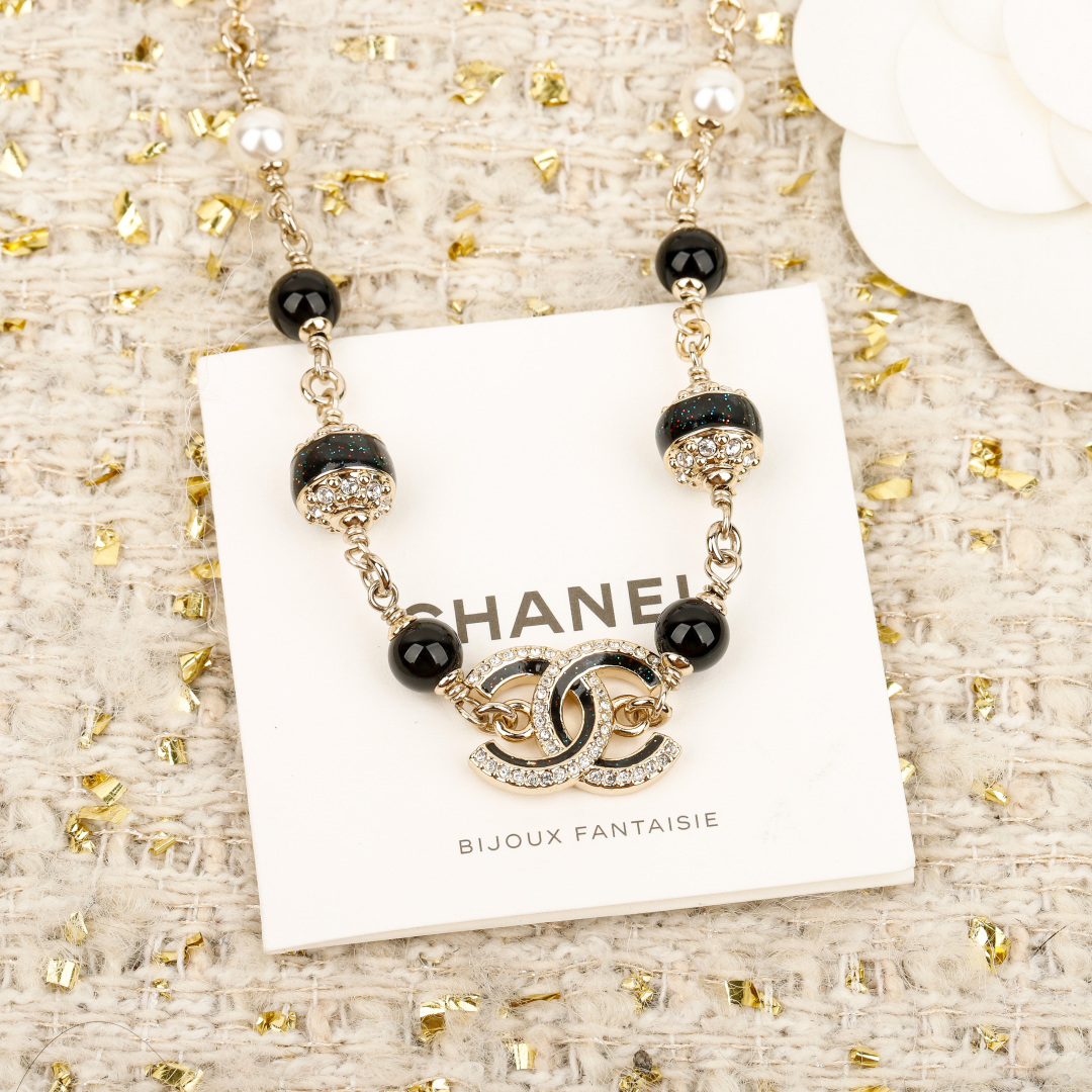 Chanel Pink Enamel CC Waist Chain, 25B Newest Style, Swarovski Rhinestones 4 cmp i1755620950714 674 0 2