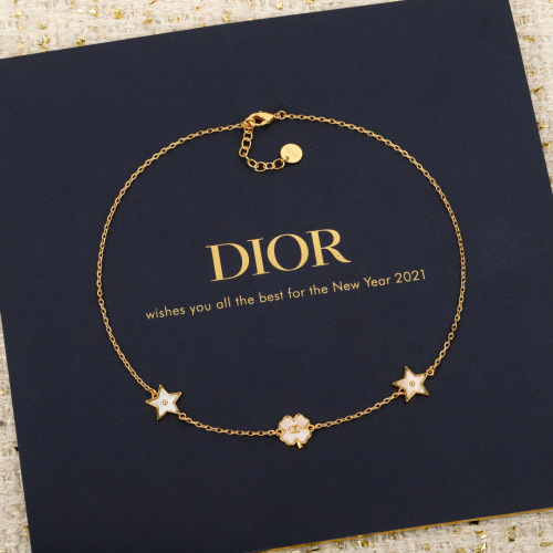 Dior Lucky Charm Necklace with Clover and Star Accents - Elegant Design 1 Dior Lucky Charm Necklace with Clover and Star Accents - Elegant Design