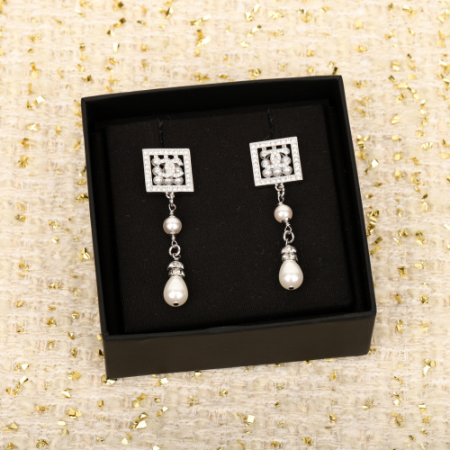 Chanel 24S Square Hollow Pearl Earrings - Stylish and Elegant Design