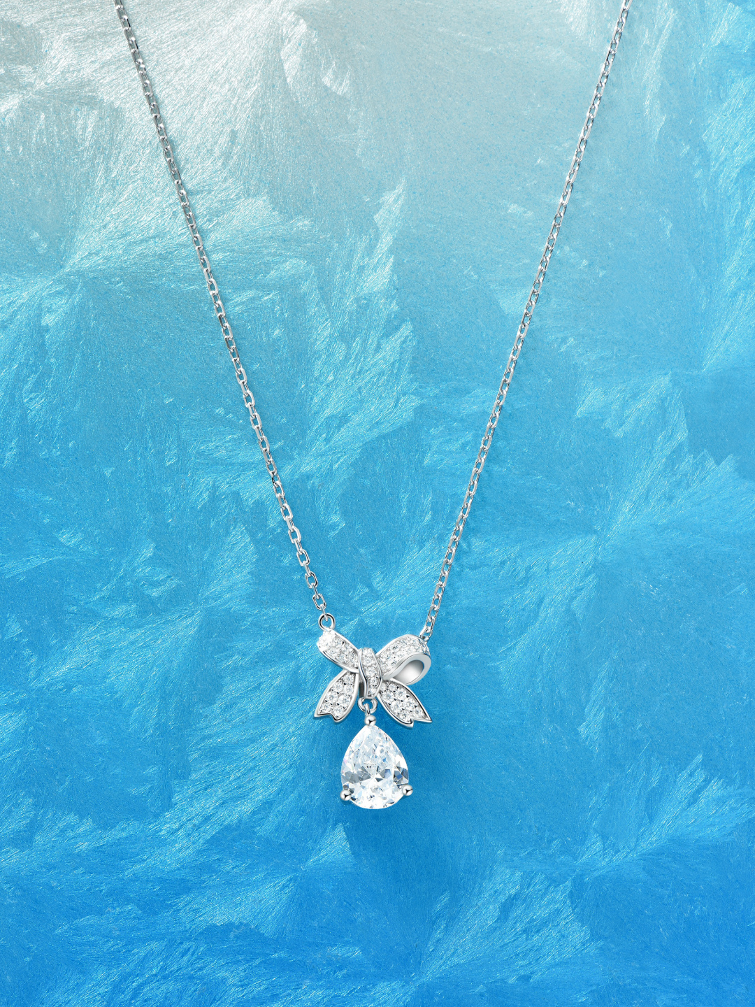 【我们出品】

【彩宝系列-蝴蝶结项链】重工版本，非市面轻工版，通体925纯银➕耐磨保色度行业最新配方优