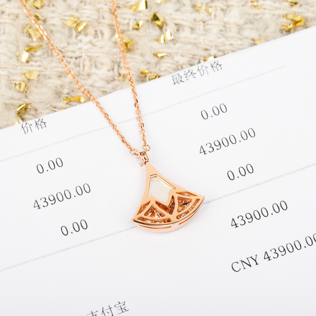 购入正品，排单，先下单，先发货，❗️DIVAS‘ DREAM七夕限定款·为爱加冕✨2025七夕限定款✨白