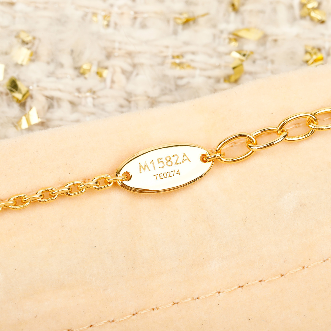 专柜🆕 3900!❗️【L绿 流苏项链】超级美😍😍太仙了吧!一眼心动💗Blooming系列很是推荐👍🏻👍