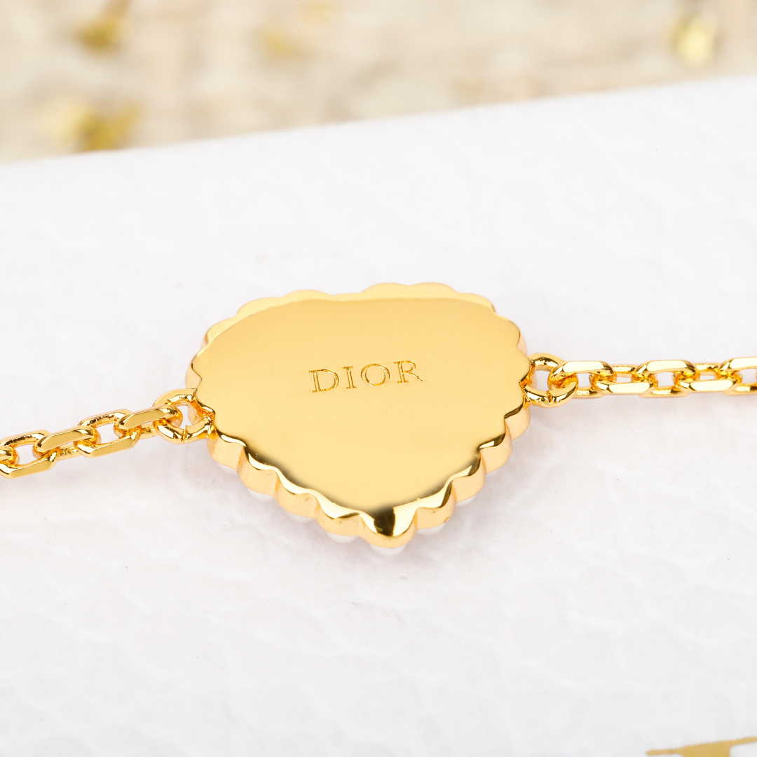 限定❤️专柜🆕 4600!❗️【D!or mini围珠爱心手链】25年最新款💓超美❗️第一眼看到这组红色