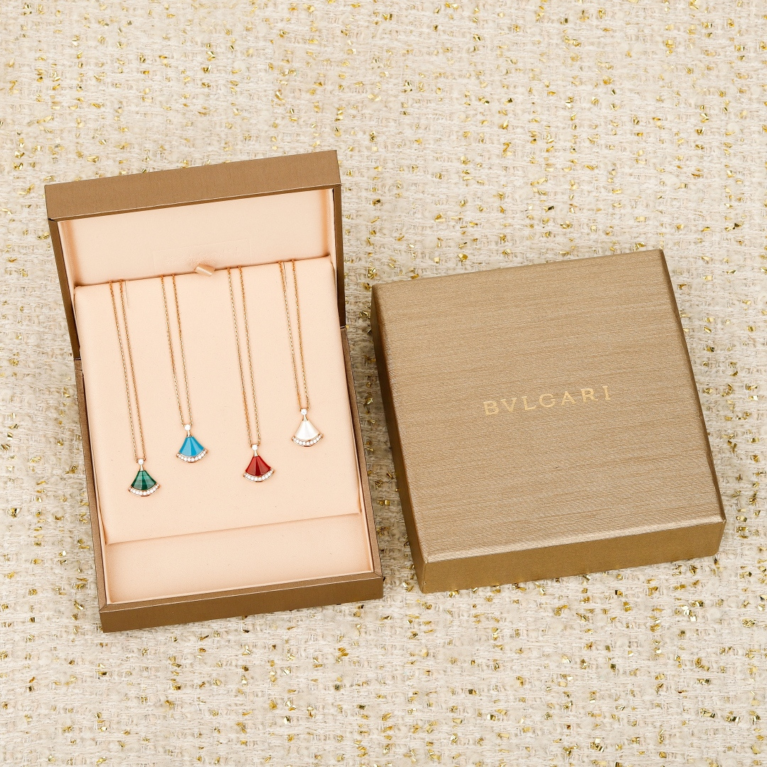 불가리 목걸이 64611 Bvlgari Necklace