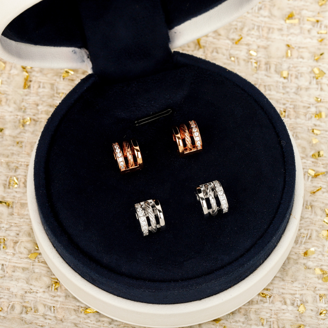 【】Force 10 Rise耳骨夹， 可定制真金真钻版，价格咨询客服😋FRED斐登有史以来最出圈的珠宝