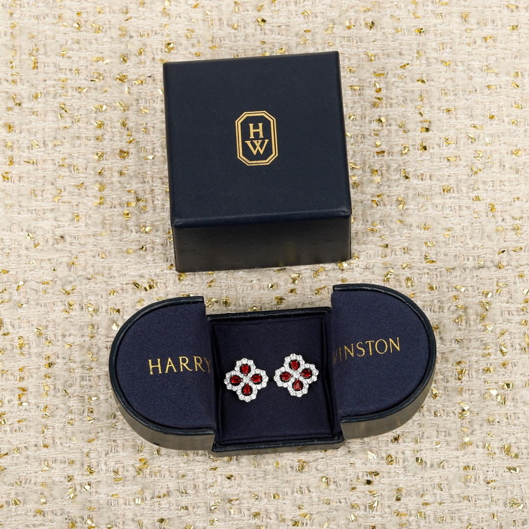 【】looP耳钉，可订做18K真金真钻版，只做对版真金货，价询客FuHW家的Diamond LooP花园