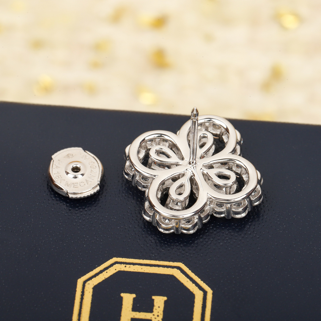 【】looP耳钉，可订做18K真金真钻版，只做对版真金货，价询客FuHW家的Diamond LooP花园