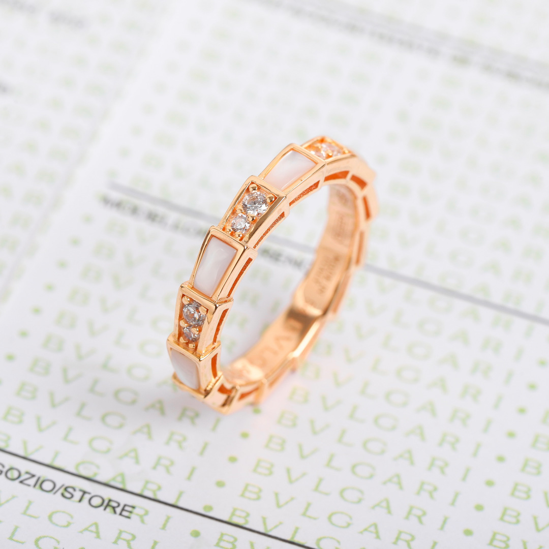 【】官网30300，认准真正购入珠宝类官网开发的，可订制真金真钻版，同样只做对版货，咨询客fu！【纯银精