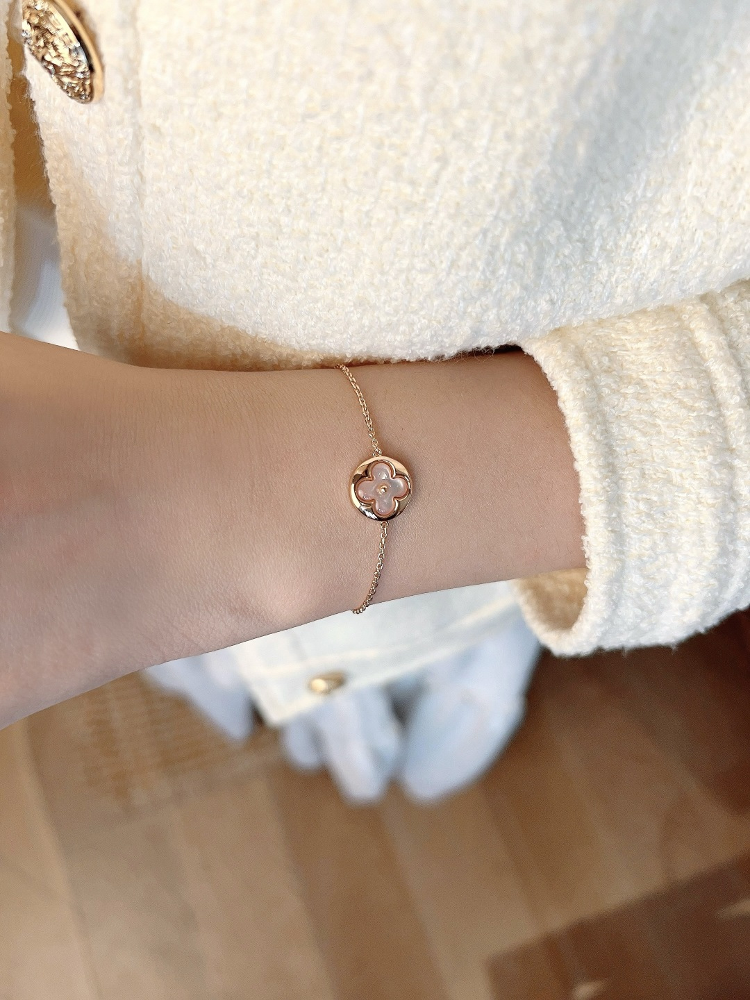 【】单花手链，可订做18K真金真钻版，只做对版真金货，价询客Fu❗️【纯银精工版】👍🏻👍🏻真心是太美了，