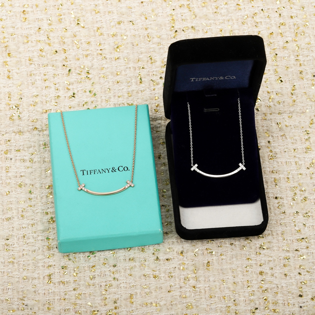 【】【纯银精工灭世版】粗版微笑带钻项链，可订制真金版本，只做对版货❗Tiffany T 系列象征着爱的无