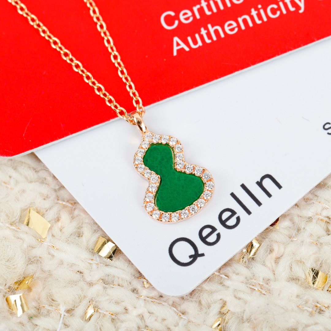 【】葫芦小号项链，可订做真金真钻版，量大咨询客FuQeeli@麒麟葫芦珠宝采用 中国元素与现代设计融合，