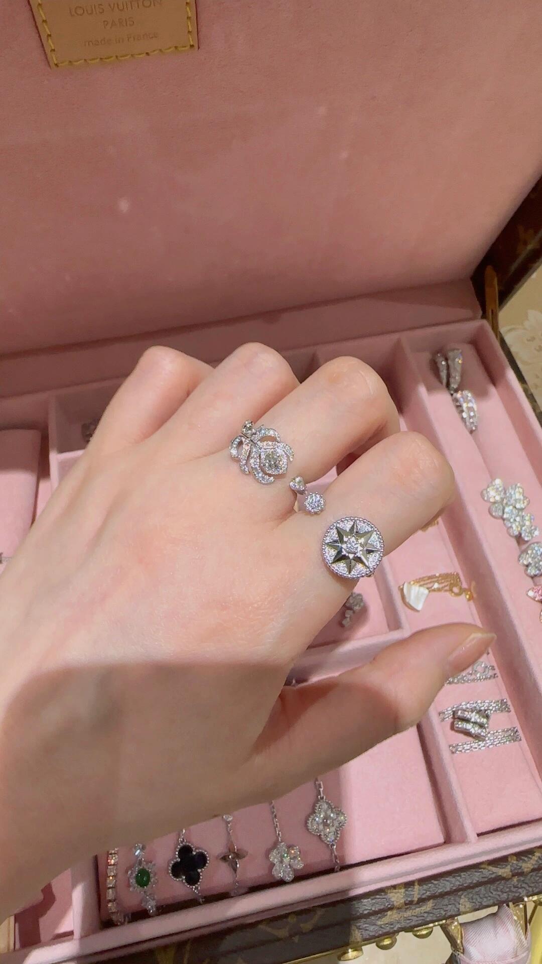 【】量大咨询客Fu❗【富婆系列-羽毛戒指】通体925纯银，6-7-8码数，18K真金电镀层，改了好几个版