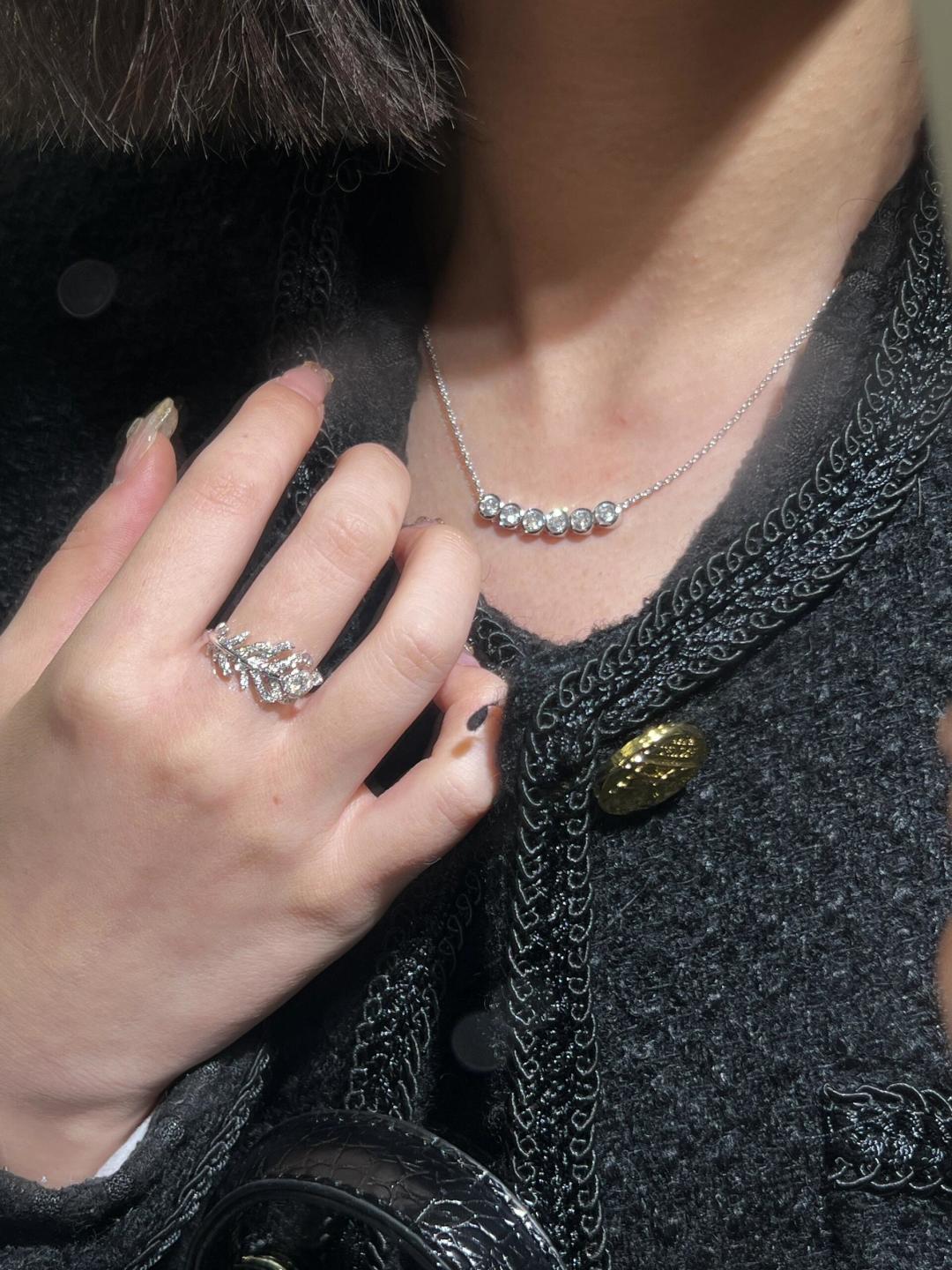 【】量大咨询客Fu❗【富婆系列-羽毛戒指】通体925纯银，6-7-8码数，18K真金电镀层，改了好几个版