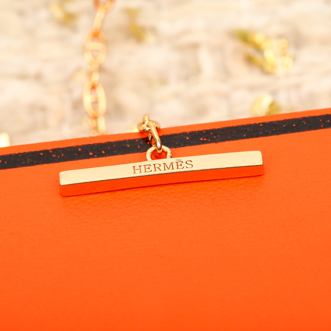 【】 猪鼻子手链，可订做真金真钻，只做对版官网真金货，Pk市面各种金货❗️量大咨询客FuChaine d