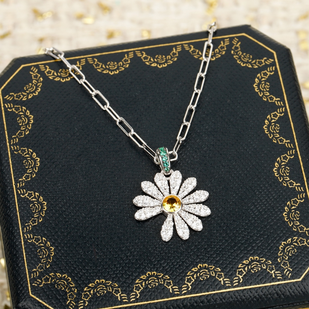 【】量大咨询客Fu【彩宝系列-雏菊满钻项链】重工版本，非市面轻工版，通体925纯银➕耐磨保色度行业最新配