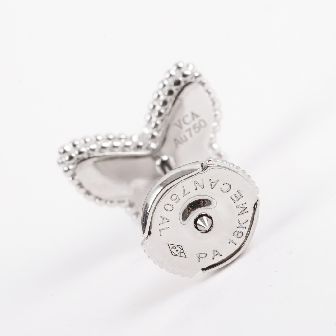 【】mini蝴蝶耳钉 官网 17800+认准唯一一家真正购入珠宝类官网开发的，可订做真金真钻，只做对版官