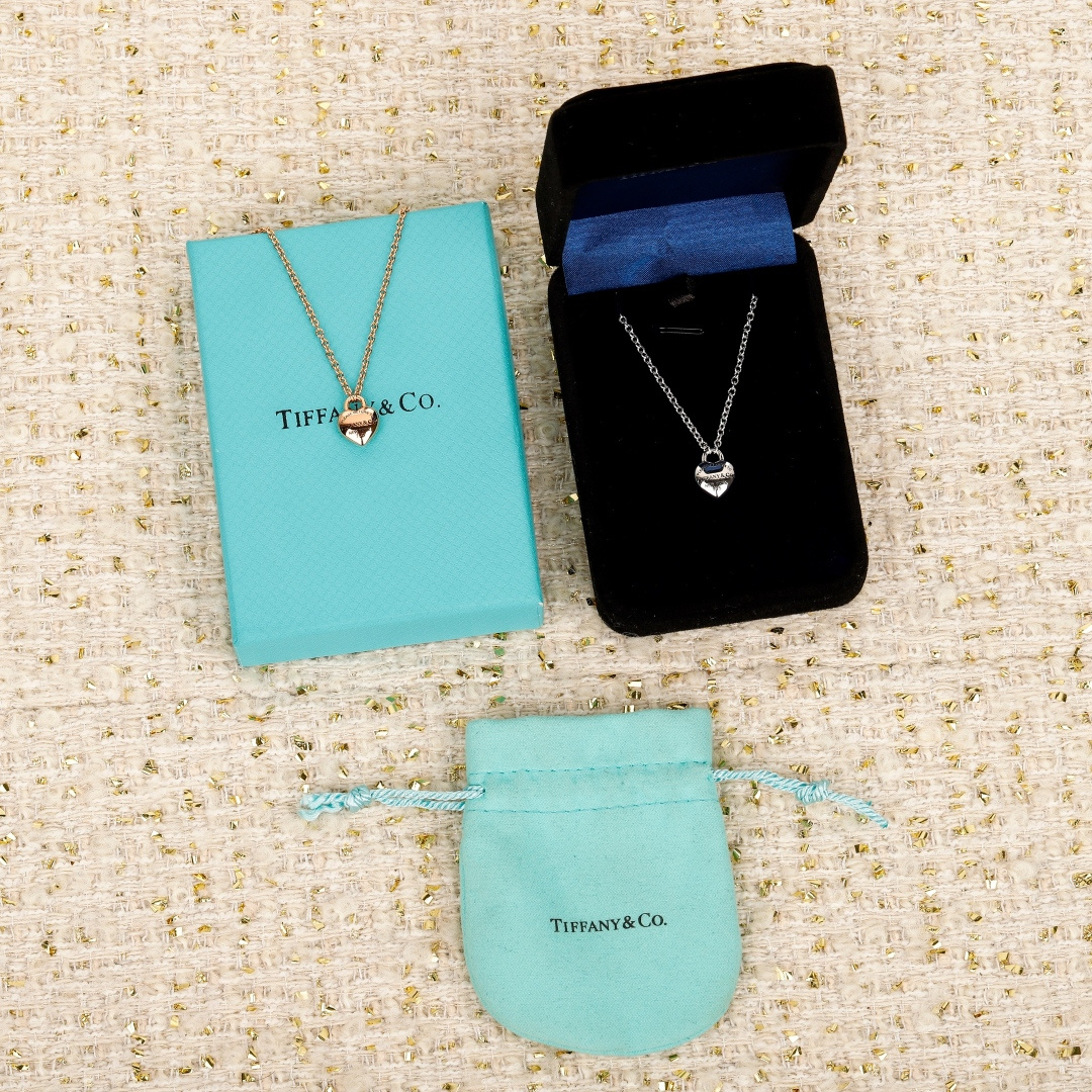 【】官网3450 ，量大咨询客Fu25年情人节限定爱心滴油珐琅项链 Double Heart Tag 迷