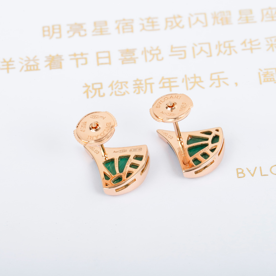 【】扇形耳钉 官网17000+ 终于完美出货了👍🏻👍🏻❗️认准真正购入官网开发的，可定制真金版本，真金也