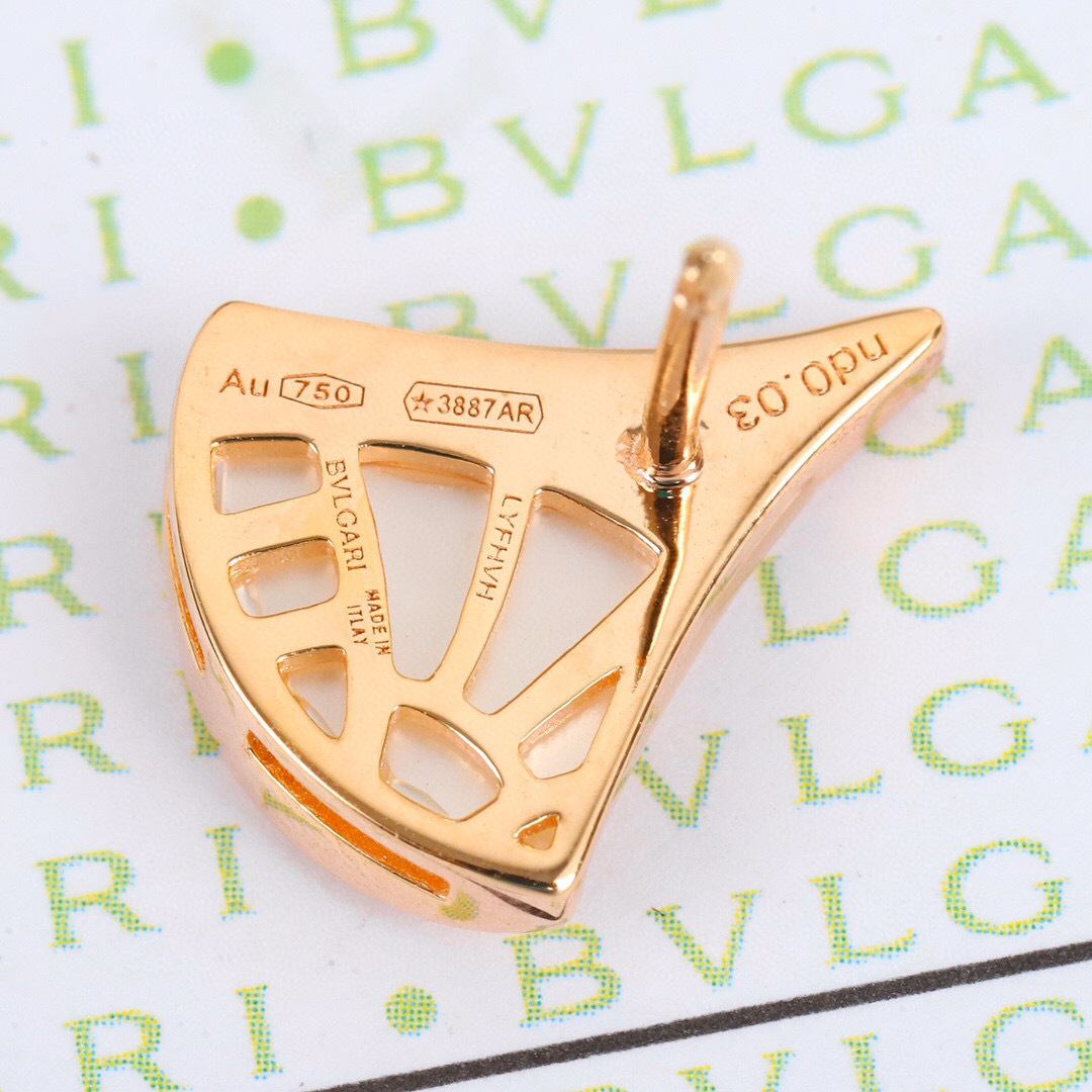 【】扇形耳钉 官网17000+ 终于完美出货了👍🏻👍🏻❗️认准真正购入官网开发的，可定制真金版本，真金也