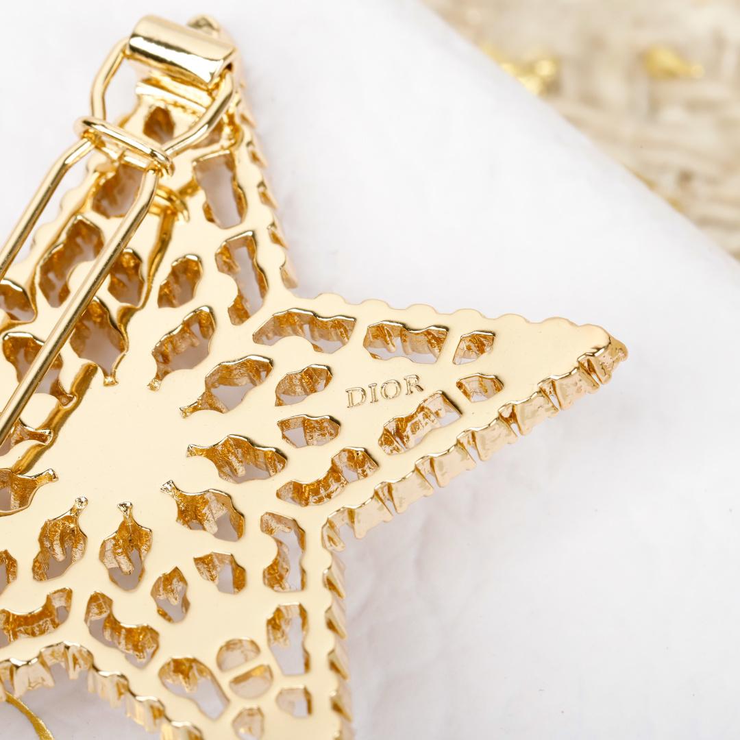 【】官网 5400！量大咨询客Fu❗️【D!or 五角星珍珠发夹】一定要买系列。2026早春最新款绝美系