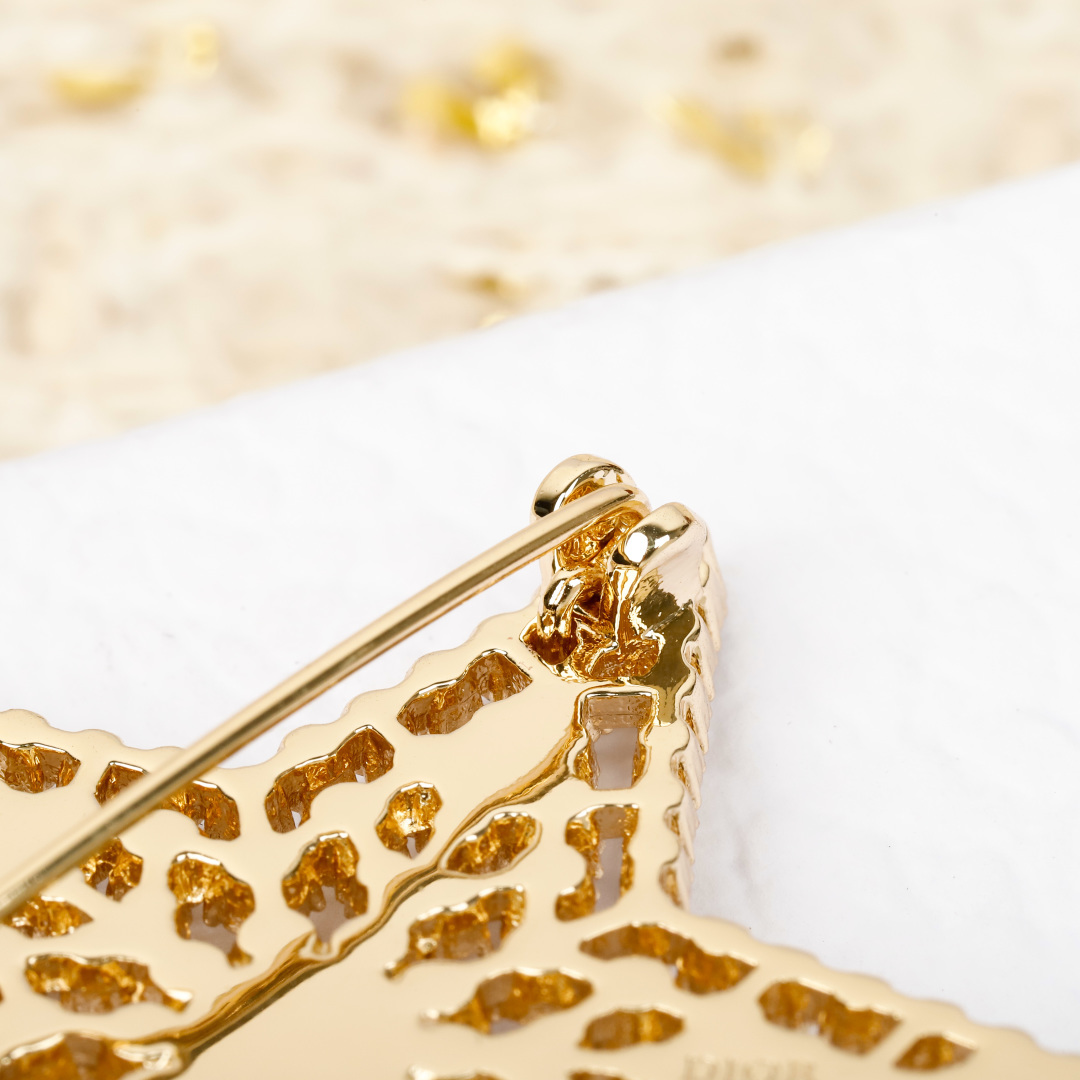 【】官网 5400！量大咨询客Fu❗️【D!or 五角星珍珠胸针】一定要买系列。2026早春最新款绝美系