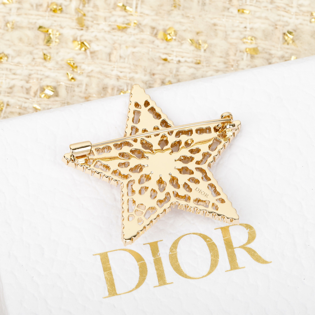 【】官网 5400！量大咨询客Fu❗️【D!or 五角星珍珠胸针】一定要买系列。2026早春最新款绝美系