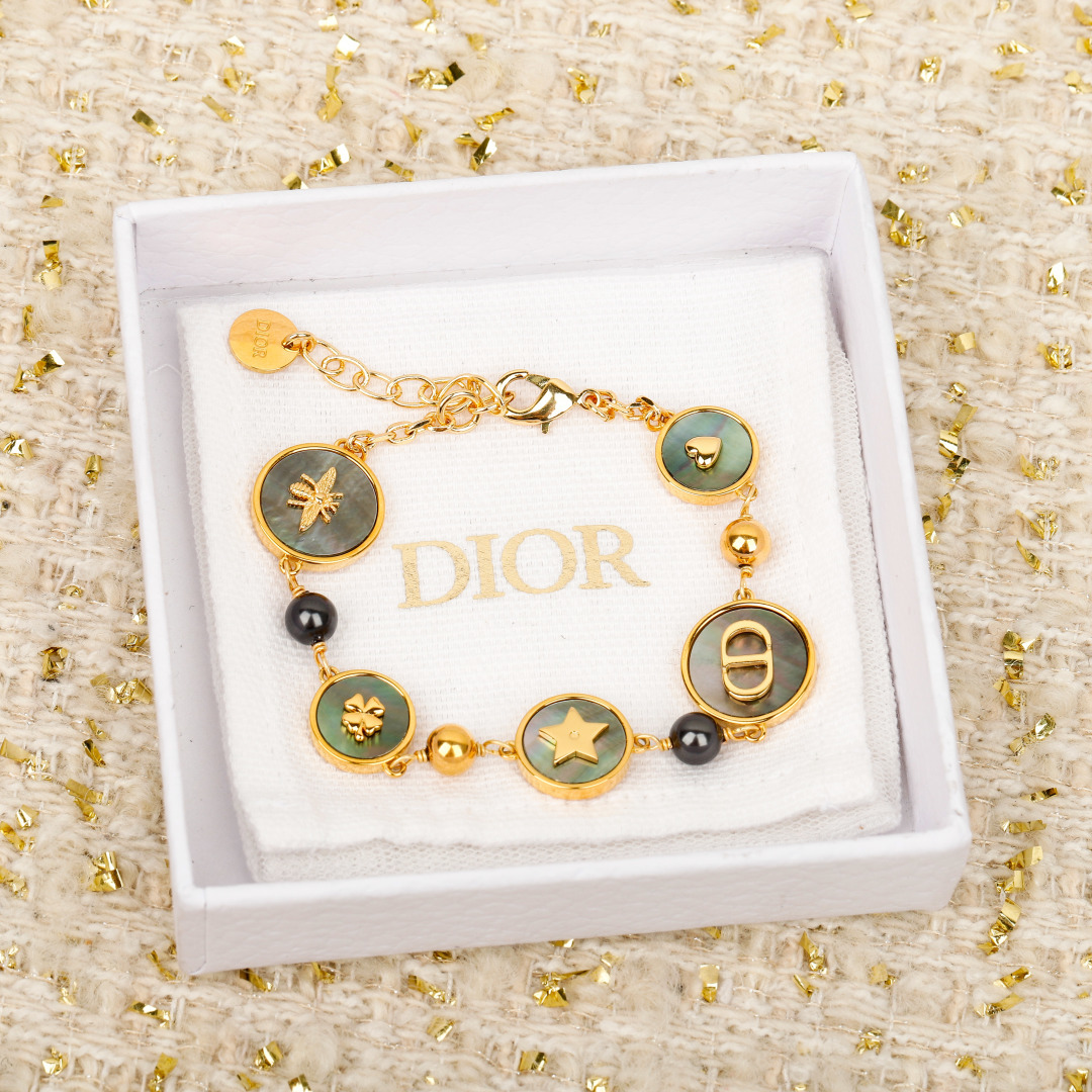 【】官网 7400，量大咨询客Fu❗【D!or 彩贝小圆手链】 26早春最新款绝美系列！全网首发❗️老规