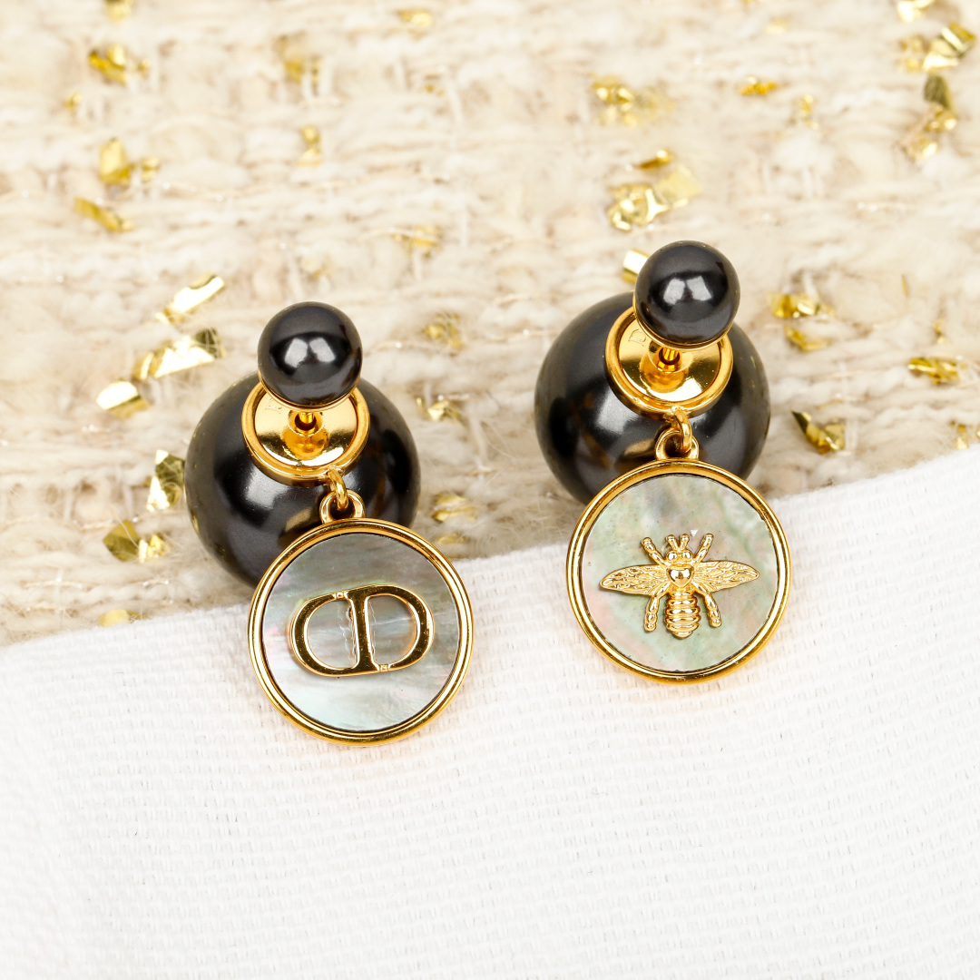 디올 귀걸이 133792 Dior Earrings 썸네일 이미지