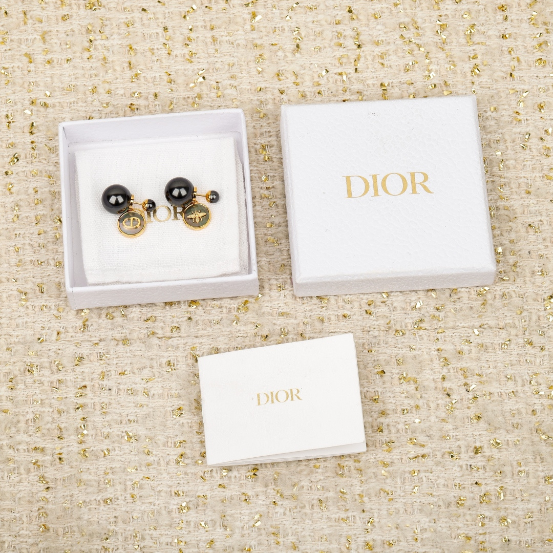 디올 귀걸이 133792 Dior Earrings