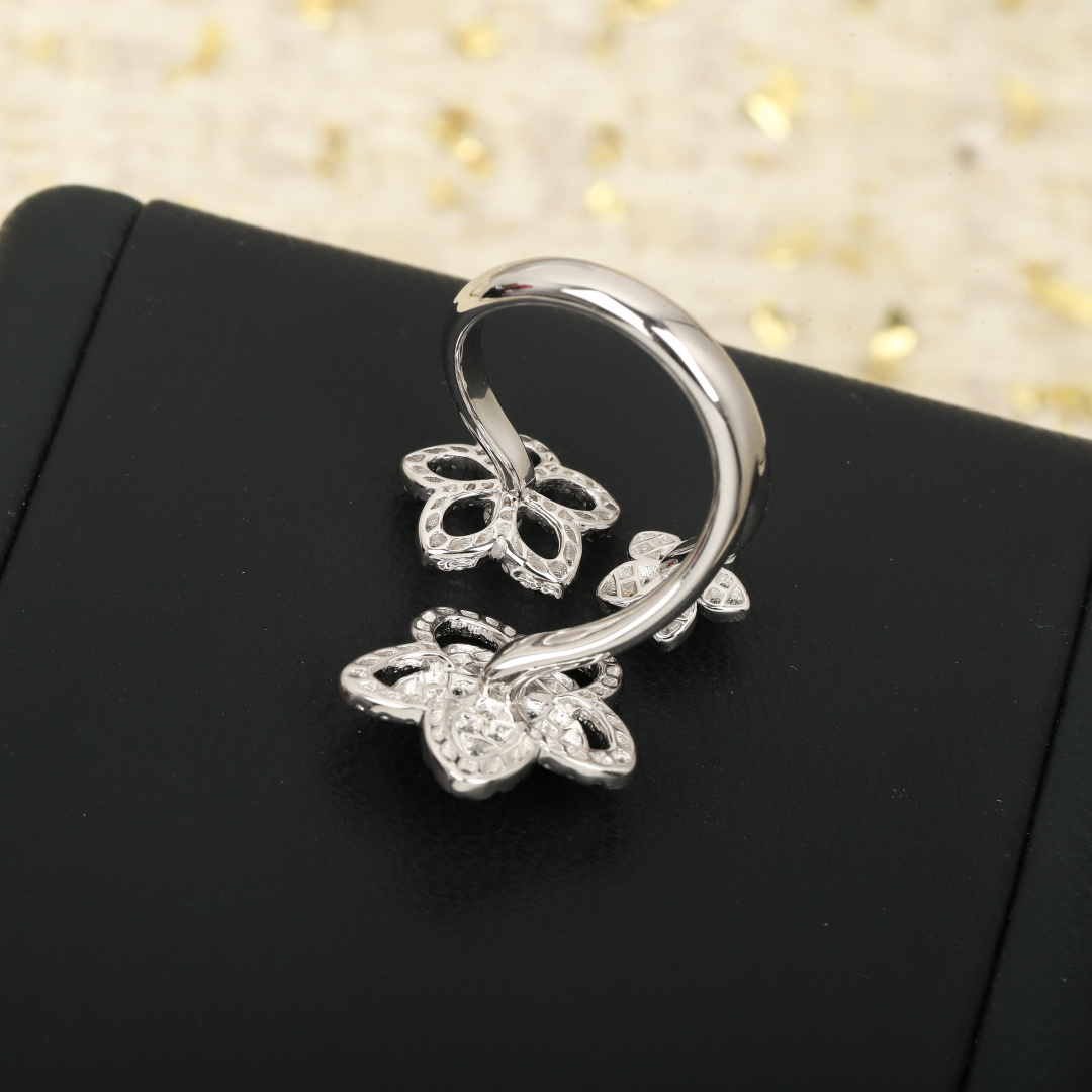 【】三花戒指，可订做18K真金真钻版，只做对版真金货，价询客Fu，Pk市面各种金货❗️Wild Flow