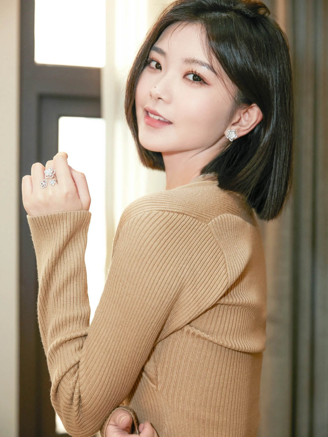 【】三花戒指，可订做18K真金真钻版，只做对版真金货，价询客Fu，Pk市面各种金货❗️Wild Flow