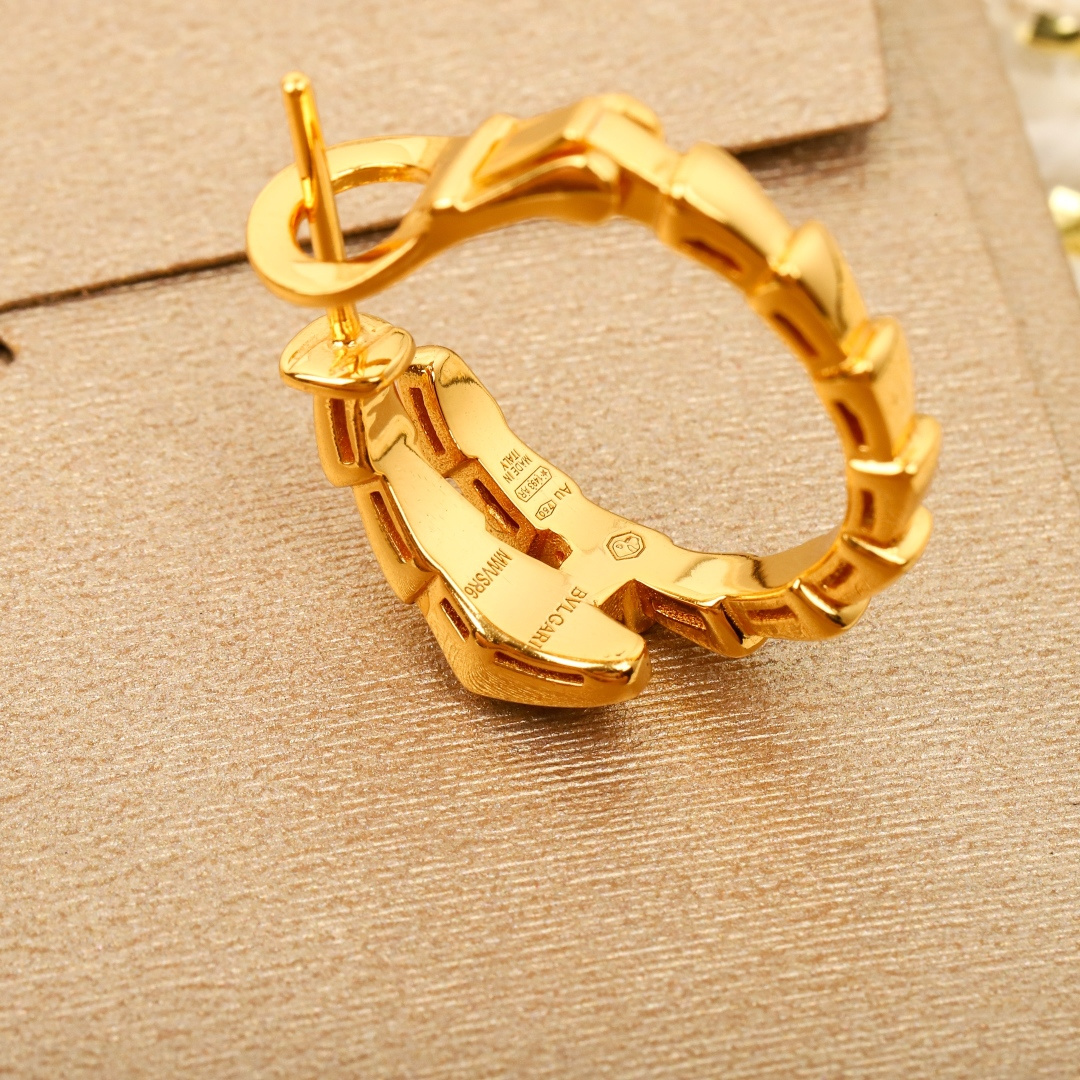 【】蛇形耳扣，可订做真金真钻，Pk市面各种金货❗️量大咨询客FuSERPENTI VIPER系列以创新前