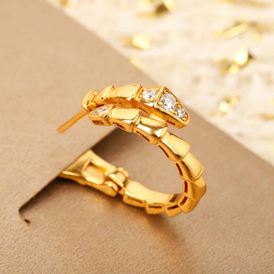 【】蛇形耳扣，可订做真金真钻，Pk市面各种金货❗️量大咨询客FuSERPENTI VIPER系列以创新前